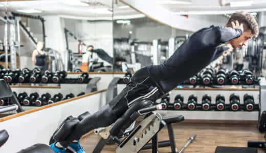 脊柱起立筋を鍛える効果的なトレーニング3選｜背中を鍛えることで得られるメリットを解説