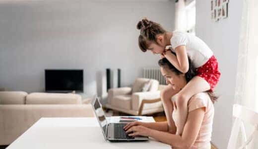 子供がいるなかのテレワークはきつい！？大切な対策法やユニークな工夫をご紹介