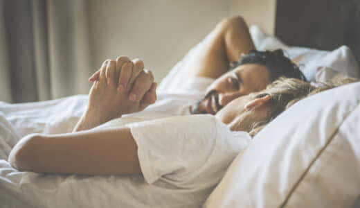 男友達との添い寝って普通のこと？添い寝中の行動から読む心理と脈ありサイン